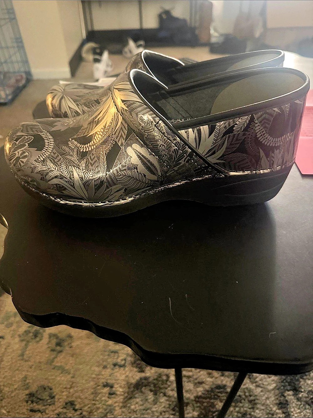 Dansko XP 2.0 Black Floral Tooled Clogs Black & Gray US 10